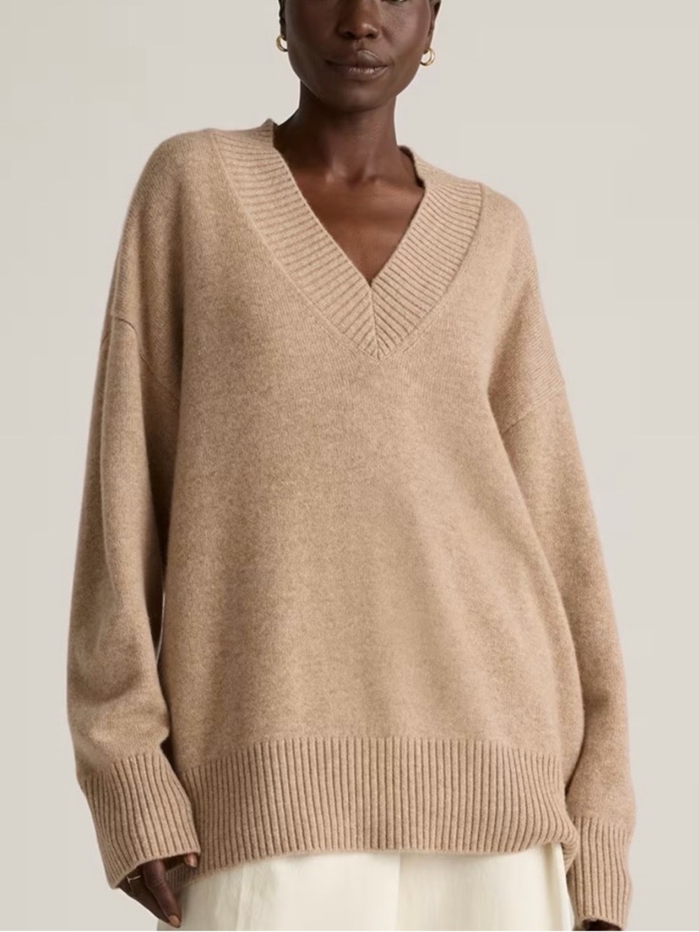 Quince 100% Cashmere V-Neck Women's Sweater in Beige - Picture 1 of 10